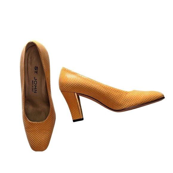 St. John Women's Size 5.5 Italy Yellow  Mustard Leather Embossed Textured Heels - Picture 1 of 11